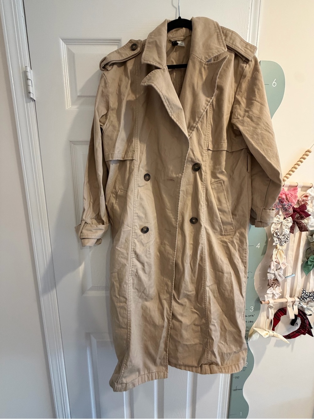 H&M Beige Double-Breasted Trench Coat